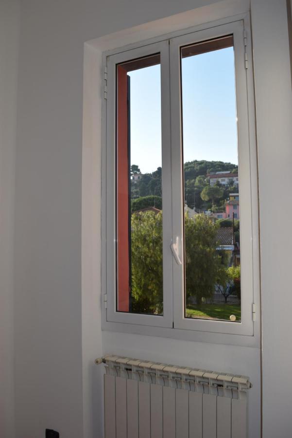 Casa Ligure Ristrutturata 80M2 Diano Marina Exterior photo